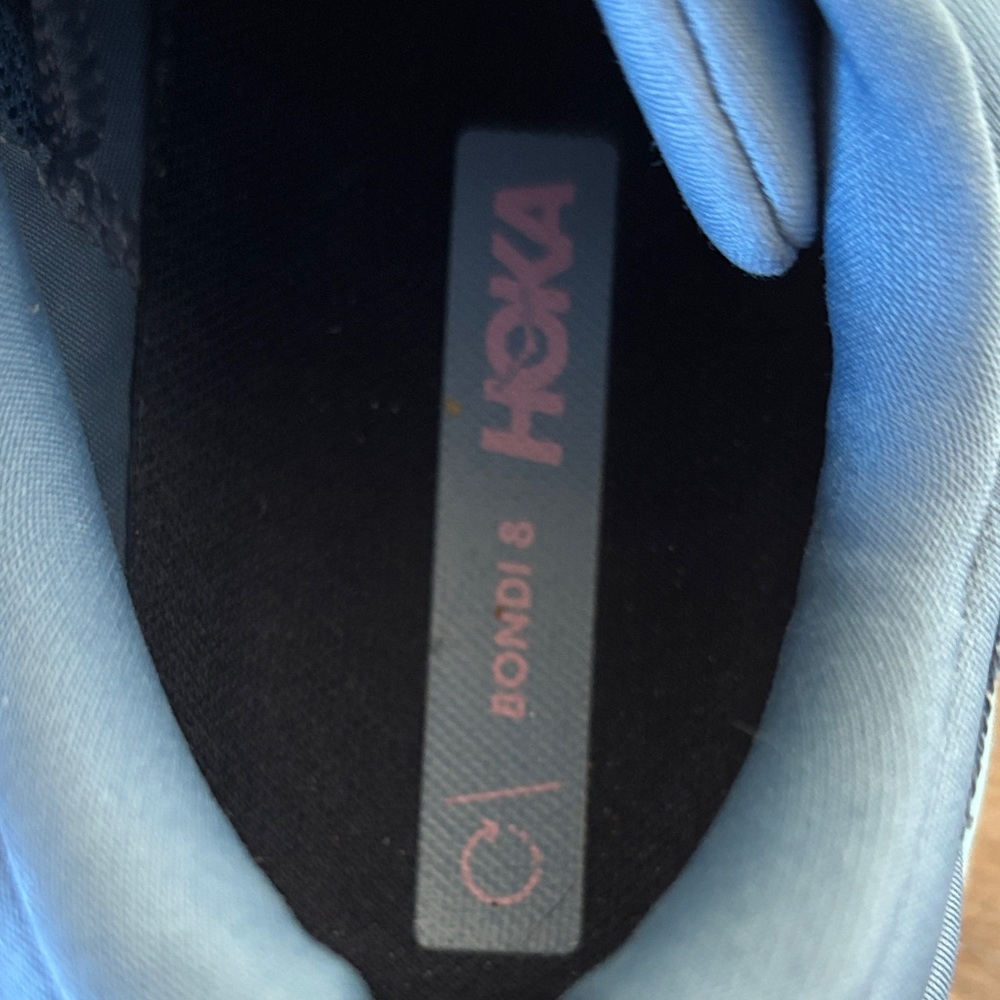 Hoka Women's Bondi 8 Athletic Shoes in size 9D - Picture 6 of 14